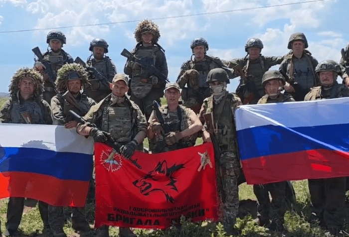 Бойцы из Серпухова попросили депутата помочь с запчастями