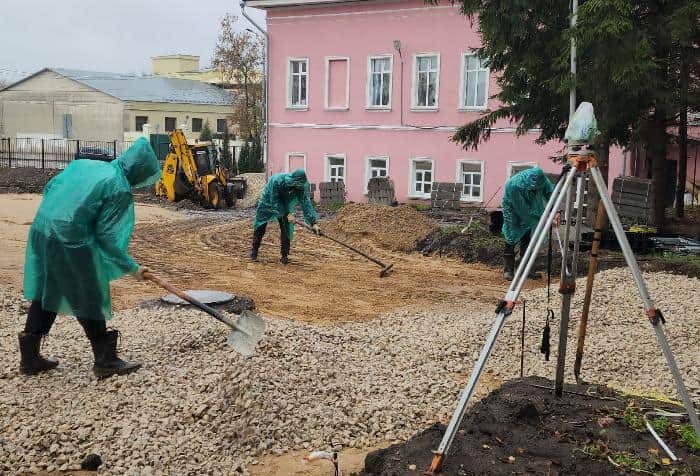 Новый спорткомплекс для детей с ОВЗ строят в Серпухове на базе школы №8