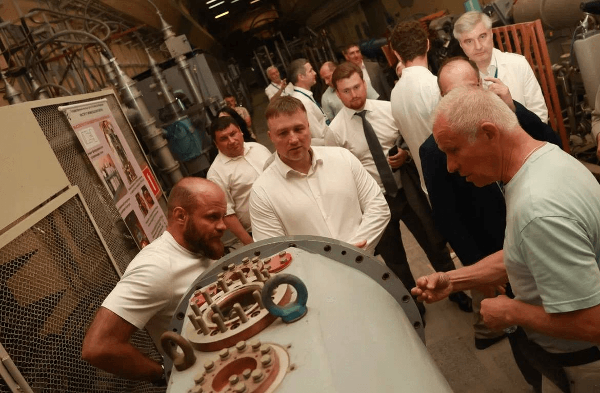 ИФВЭ в Протвино показал уникальный ускоритель У-70 гостям Дня наукоградов