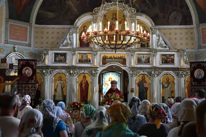 В Енино прошёл престольный праздник с крестным ходом и ярмаркой