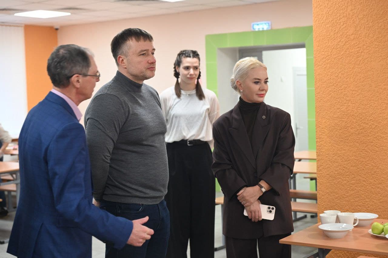 Глава Серпухова Алексей Шимко оценил качество школьного питания