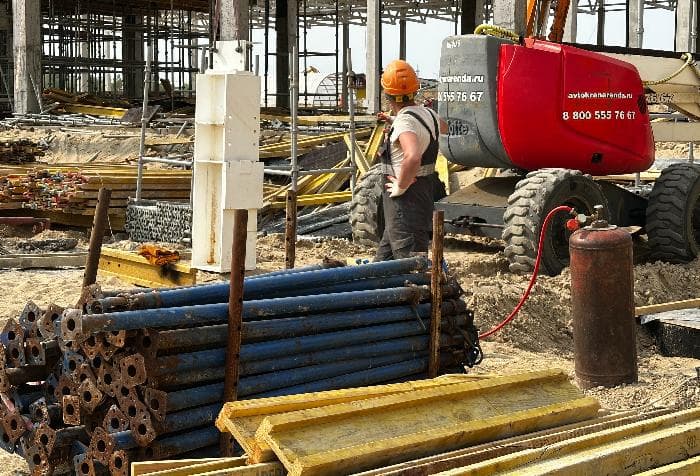 Как правильно оплачивать и оформлять простой на работе рассказали в Минсоцразвития МО