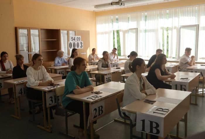Первый прошел: ЕГЭ по по литературе, истории и химии сдали в Серпухове