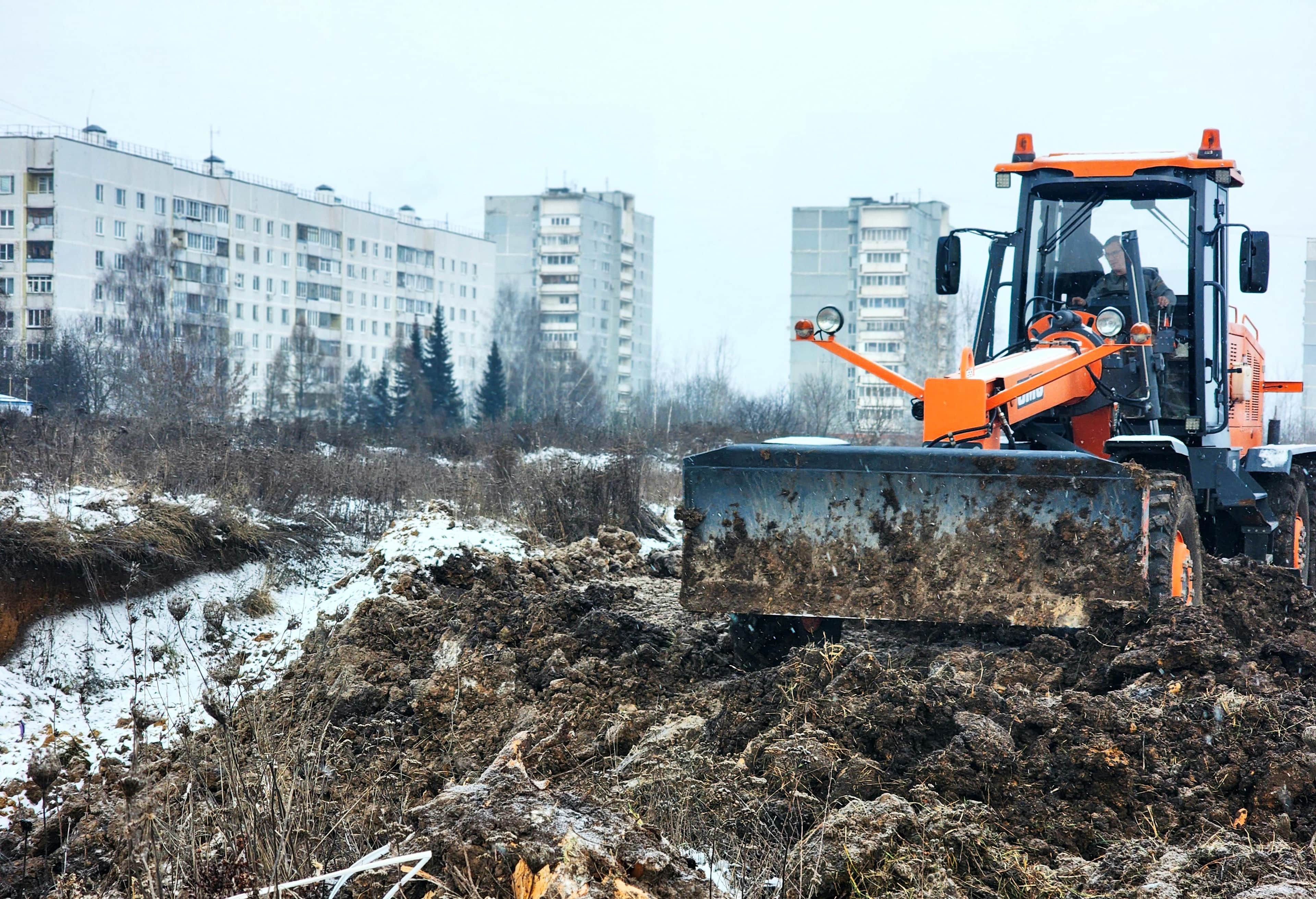 В Пущино ликвидируют котлован, оставшийся от недобросовестного застройщика
