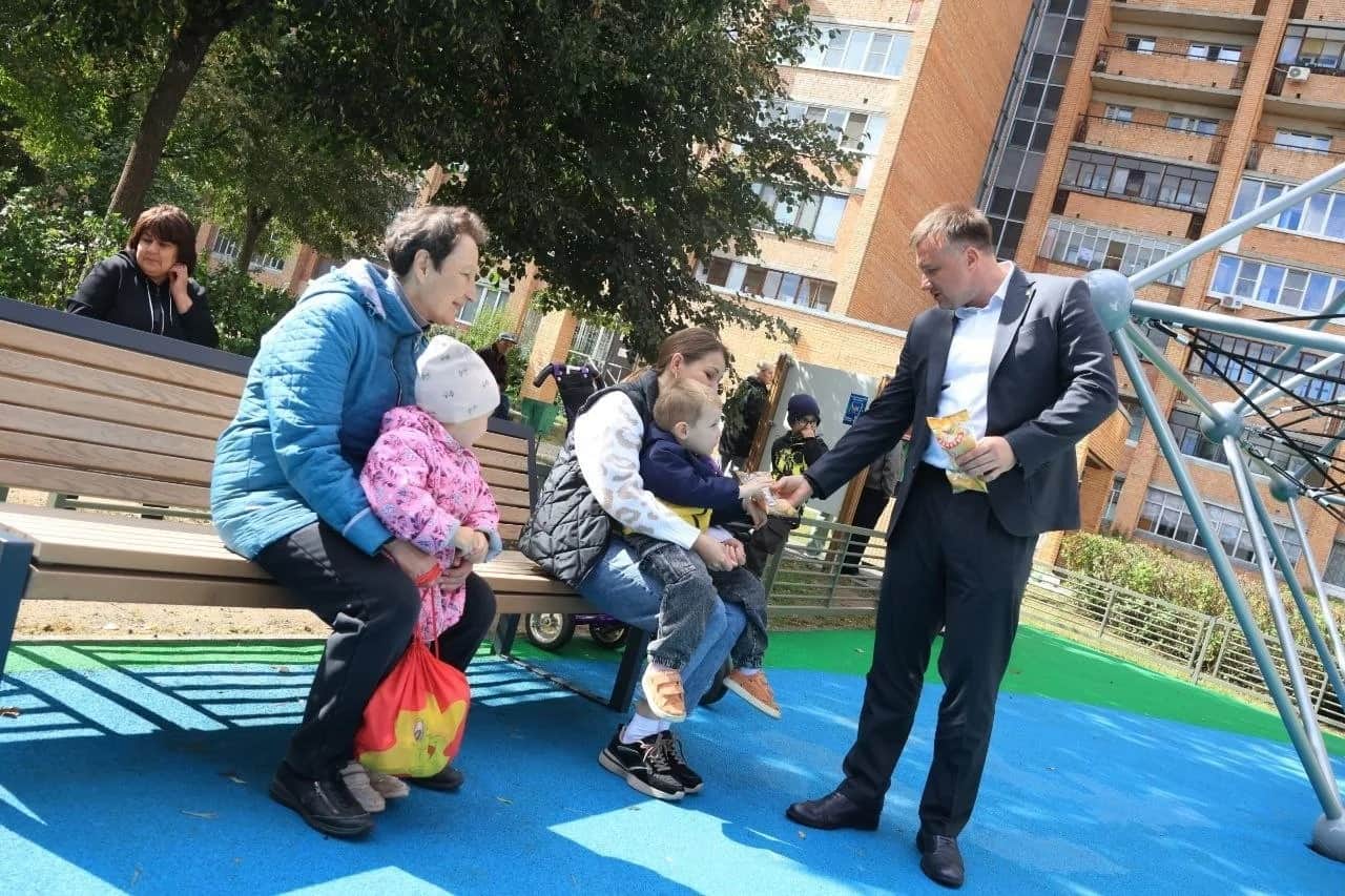 В Протвино открыли новую детскую площадку